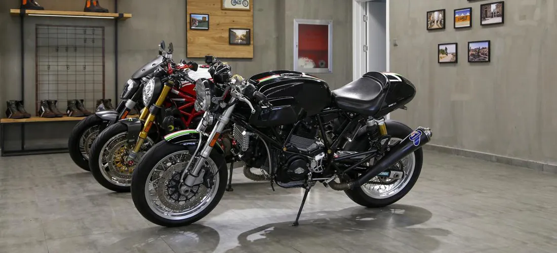 GT MOTORCYCLE